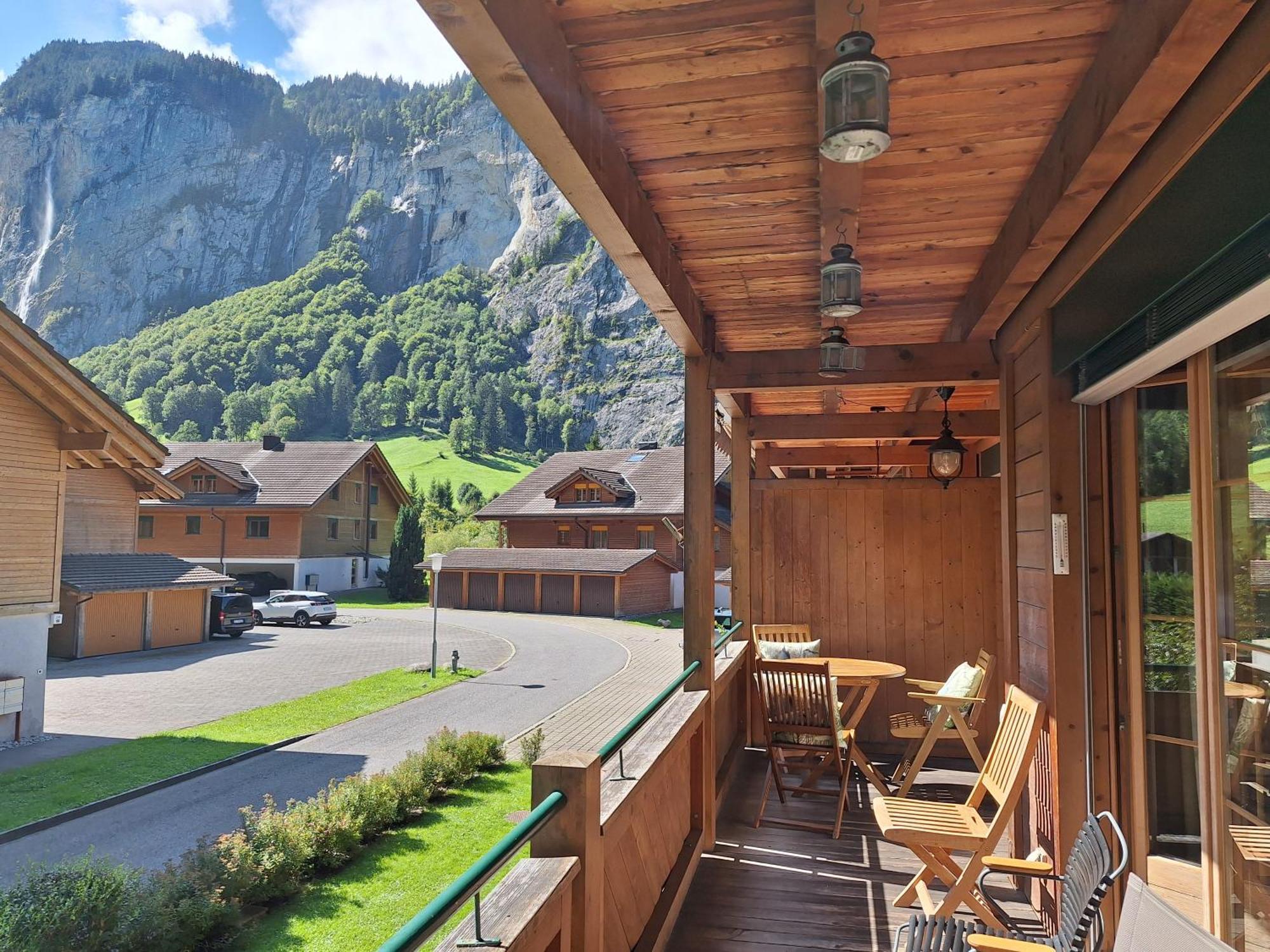 Luxury Family Apartment Lauterbrunnen Bagian luar foto
